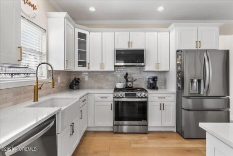 2 Devonshire Drive Hazlet NJ 07730