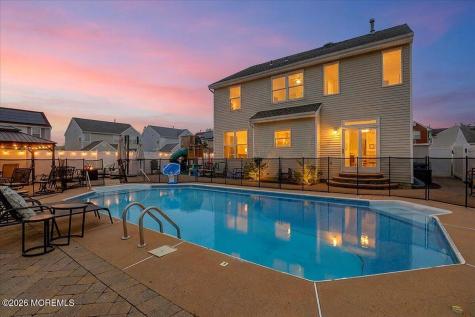 2 Devonshire Drive Hazlet NJ 07730