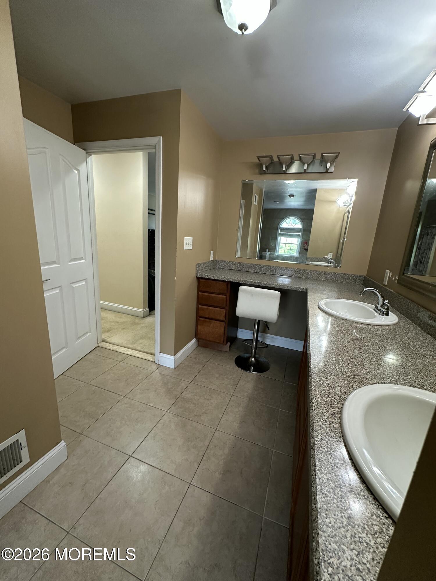 528 Vanderbilt Avenue Bayville NJ 08721