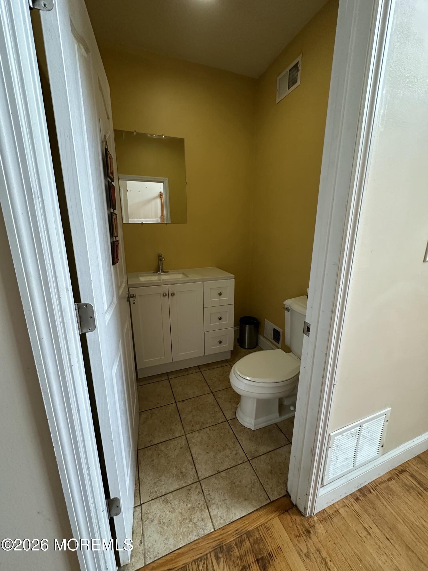 528 Vanderbilt Avenue Bayville NJ 08721