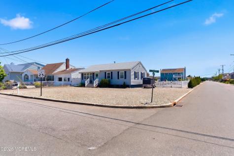 29 Clarkson Drive Toms River NJ 08753