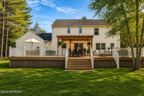 5 Mccaffery Road Manalapan NJ 07726
