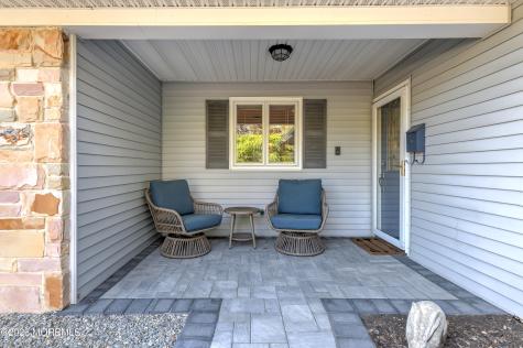 33 Imperia Place Aberdeen NJ 07747