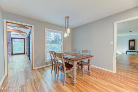 33 Imperia Place Aberdeen NJ 07747