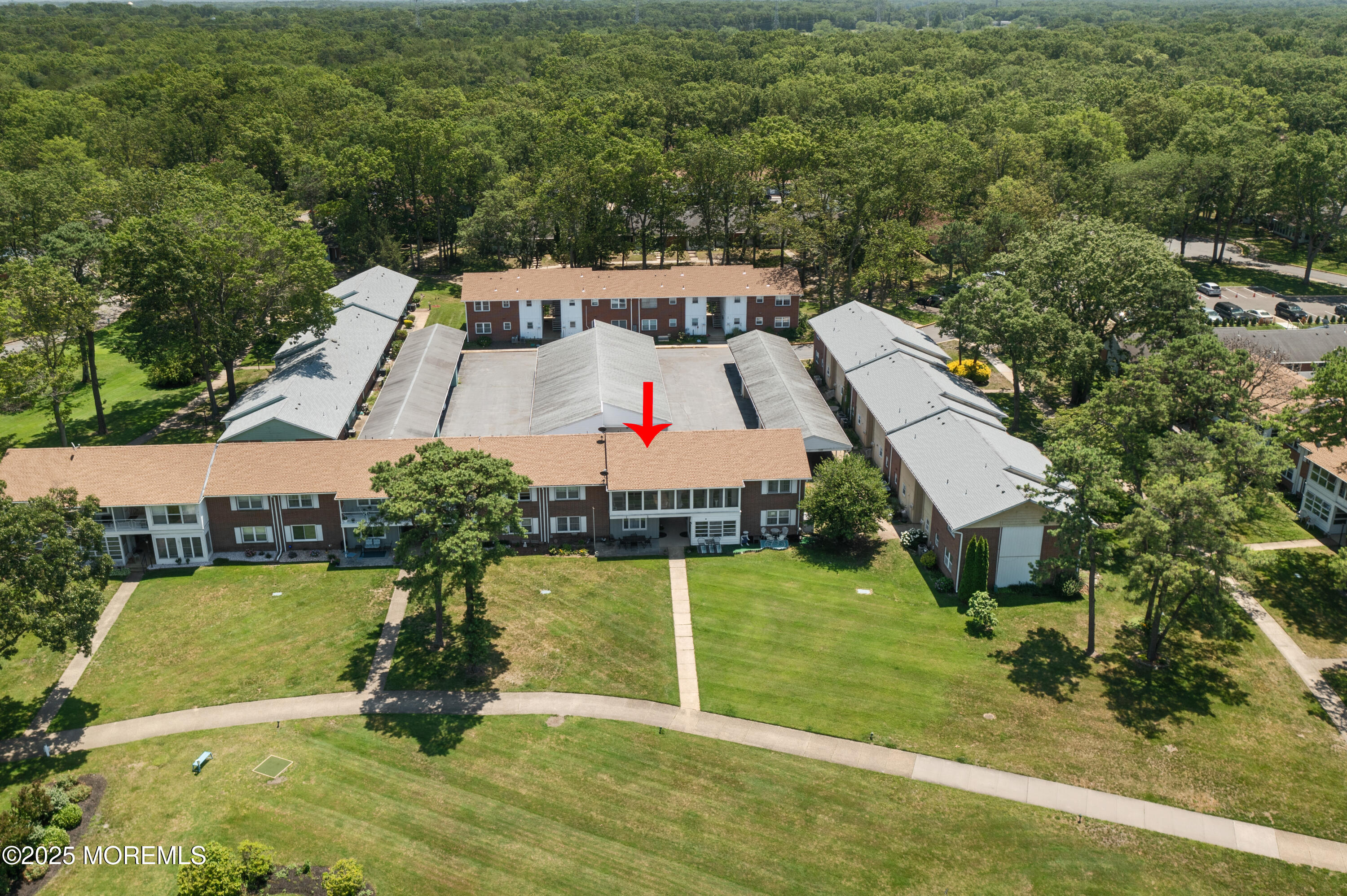 39 Cambridge Court Lakewood NJ 08701