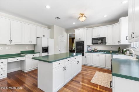 2 Fountain Lane Clarksburg NJ 08510
