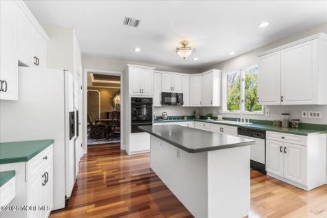 2 Fountain Lane Clarksburg NJ 08510