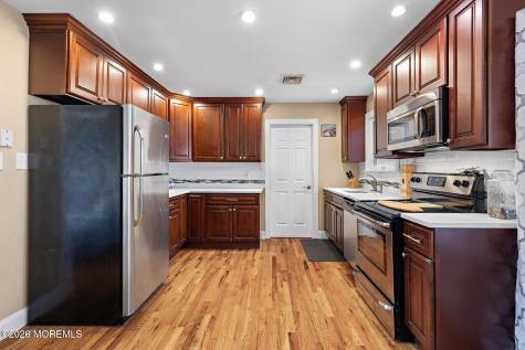 172 Bosun Avenue Manahawkin NJ 08050