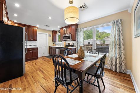 172 Bosun Avenue Manahawkin NJ 08050