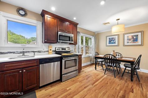 172 Bosun Avenue Manahawkin NJ 08050