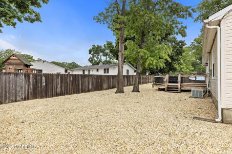 172 Bosun Avenue Manahawkin NJ 08050