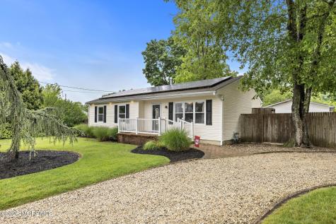 172 Bosun Avenue Manahawkin NJ 08050