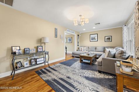 172 Bosun Avenue Manahawkin NJ 08050