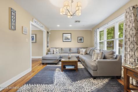 172 Bosun Avenue Manahawkin NJ 08050