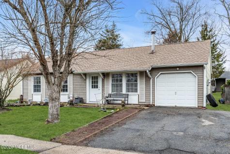 4 Mast Drive Barnegat NJ 08005