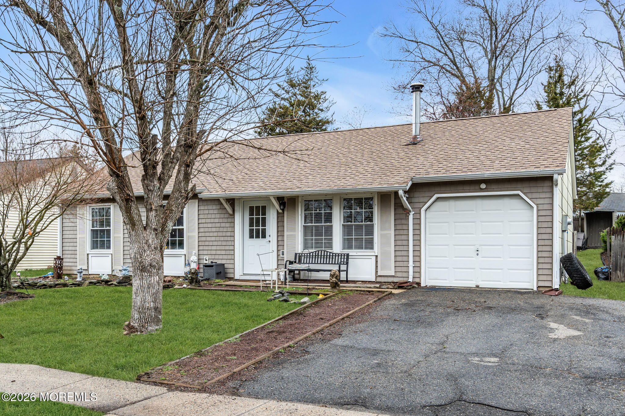 4 Mast Drive Barnegat NJ 08005