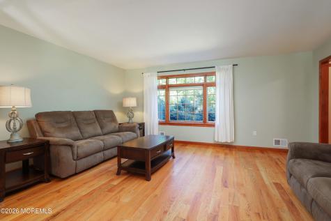 149 Ueland Road Red Bank NJ 07701