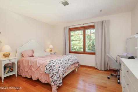 149 Ueland Road Red Bank NJ 07701