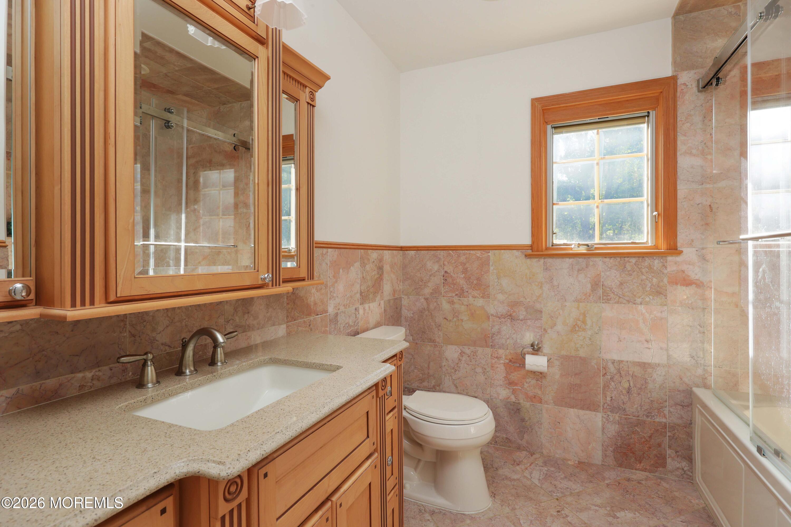 149 Ueland Road Red Bank NJ 07701
