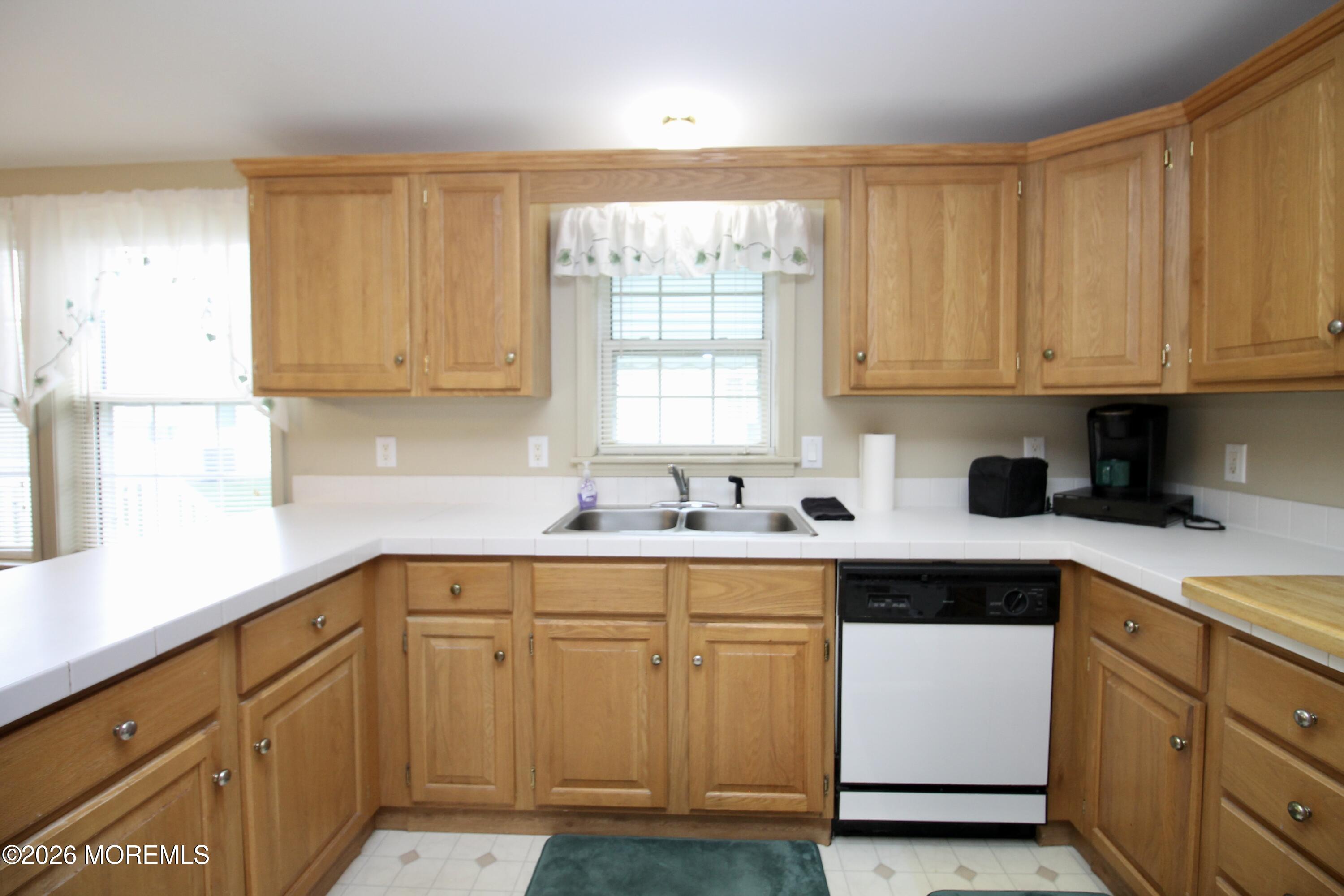 92 Cardinal Way Freehold NJ 07728