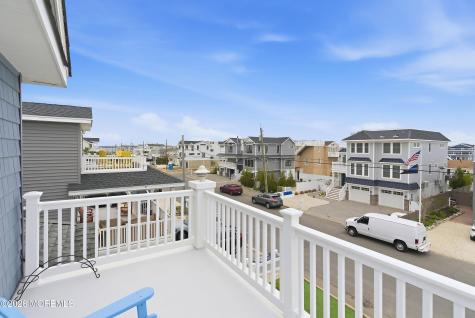 226 N 13th Street Surf City NJ 08008