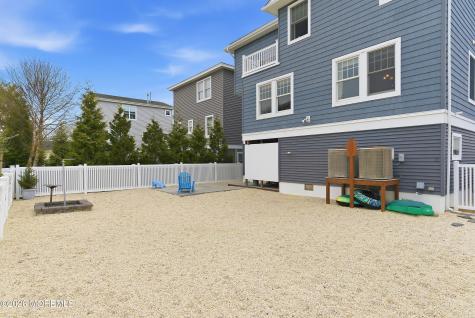 226 N 13th Street Surf City NJ 08008