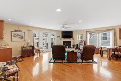 226 N 13th Street Surf City NJ 08008
