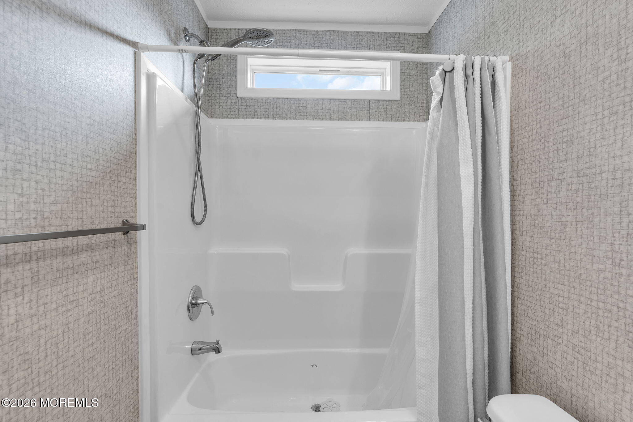 47 Kingfisher Way Whiting NJ 08759