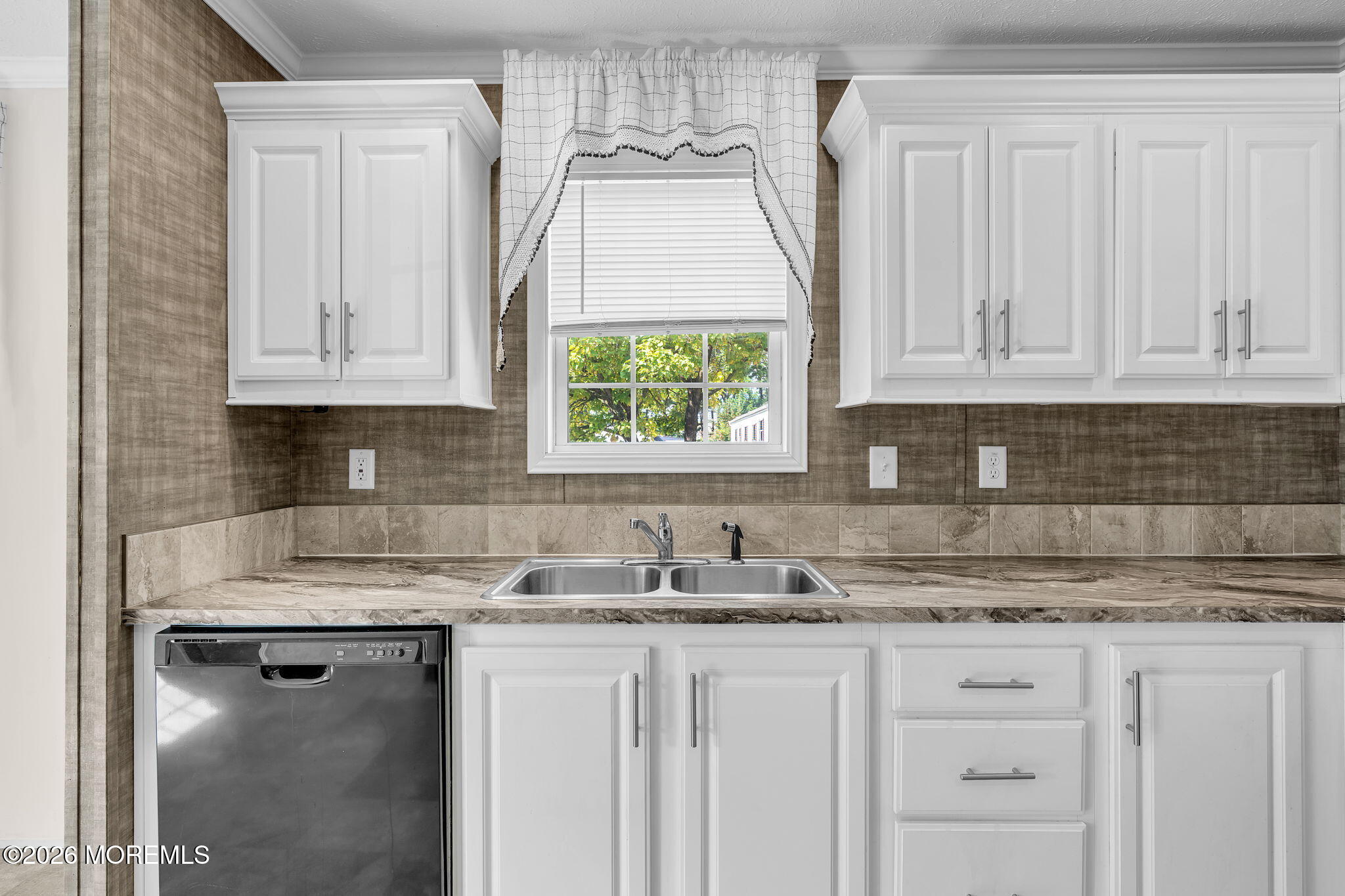 47 Kingfisher Way Whiting NJ 08759