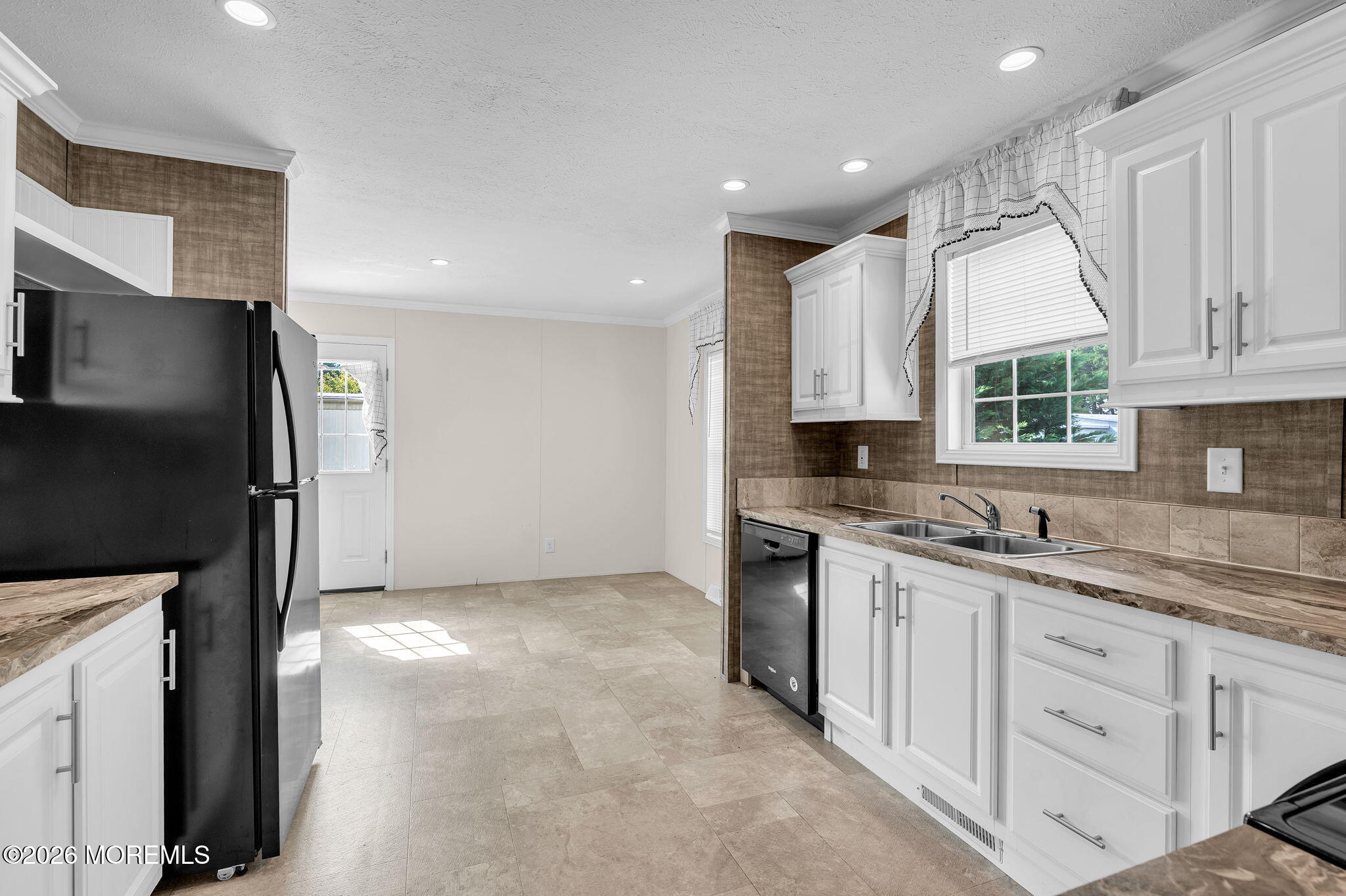 47 Kingfisher Way Whiting NJ 08759