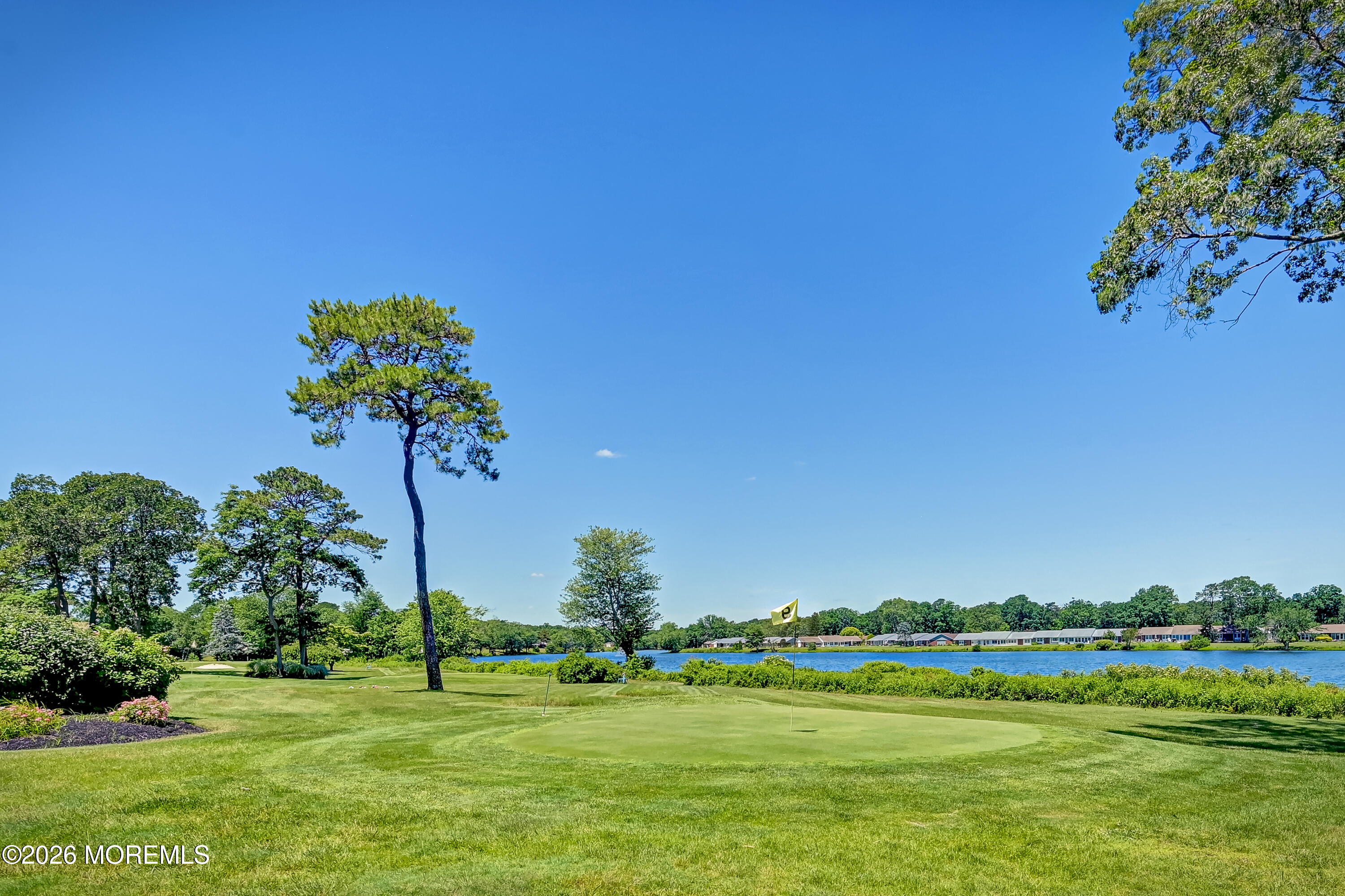 330 Canterbury Court Lakewood NJ 08701