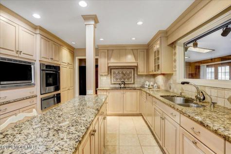21 Applegate Road Freehold NJ 07728