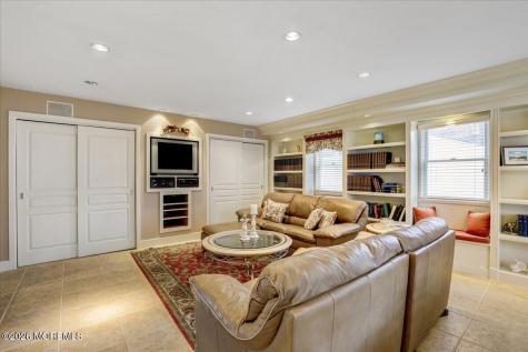 21 Applegate Road Freehold NJ 07728