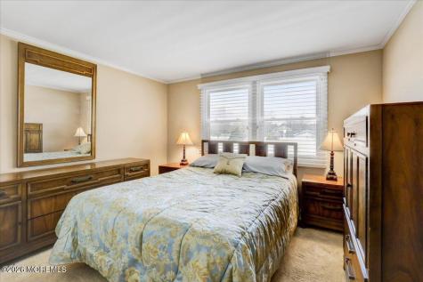 21 Applegate Road Freehold NJ 07728