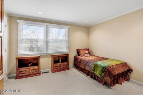 21 Applegate Road Freehold NJ 07728