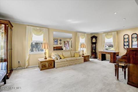 21 Applegate Road Freehold NJ 07728