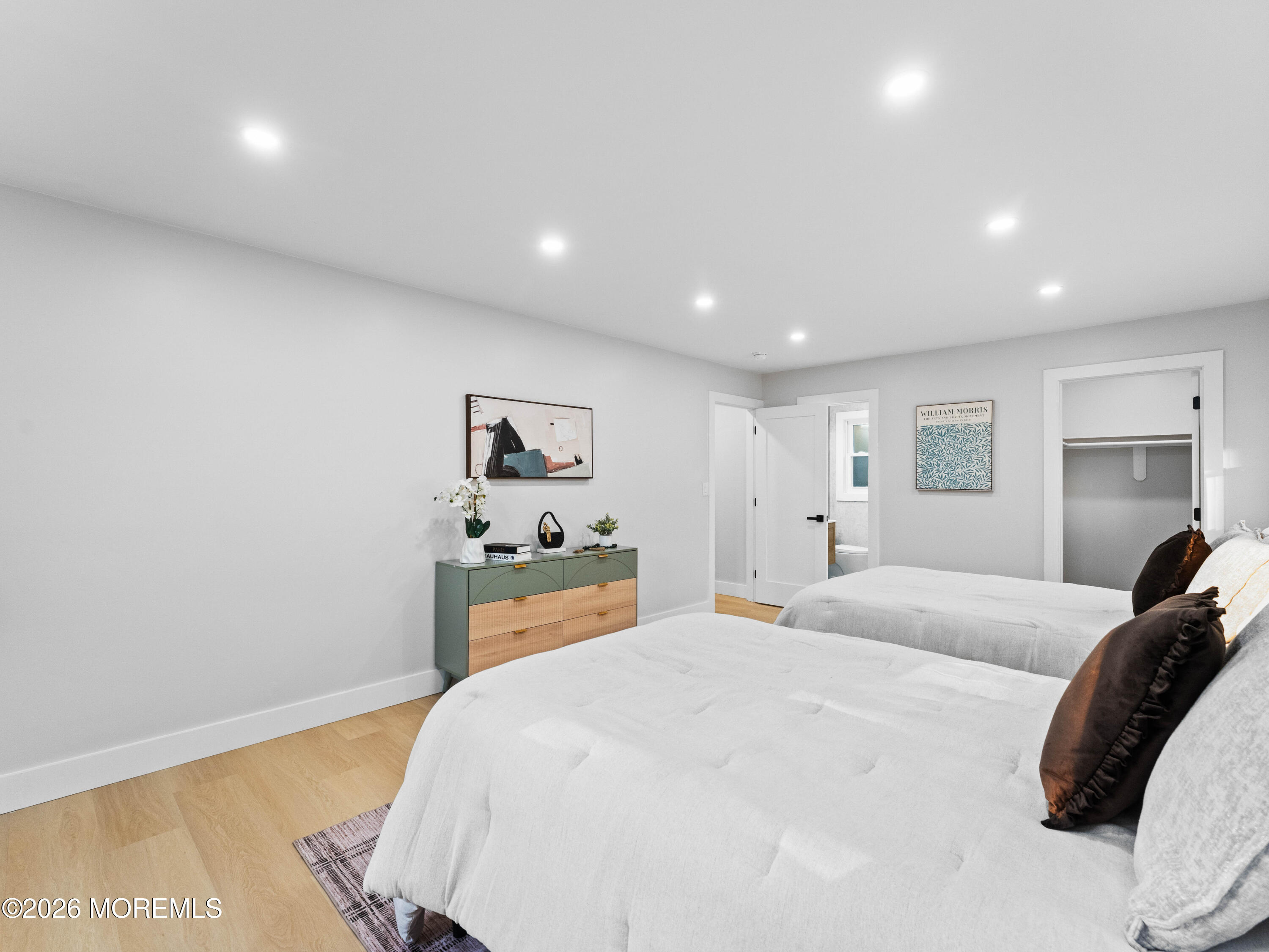 8 Atlanta Drive Jackson NJ 08527