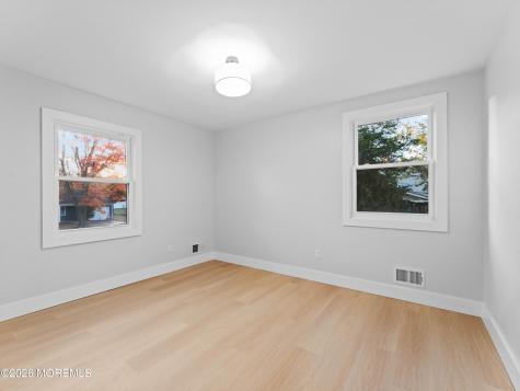 8 Atlanta Drive Jackson NJ 08527