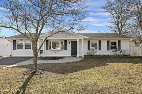 5 Fresno Street Barnegat NJ 08005