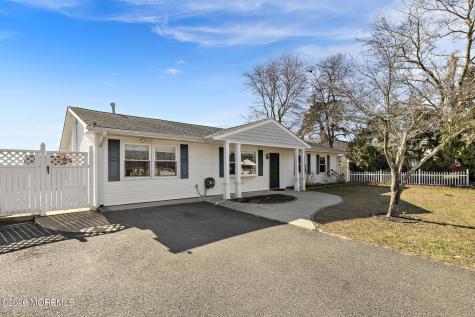 5 Fresno Street Barnegat NJ 08005