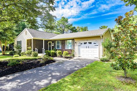 3 Brookdale Court Whiting NJ 08759