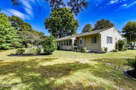 3 Brookdale Court Whiting NJ 08759