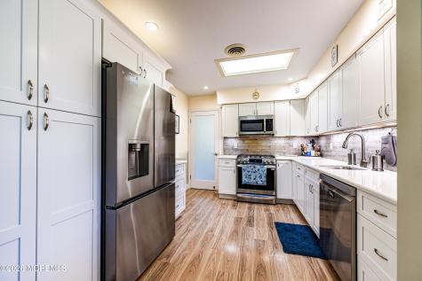 3 Brookdale Court Whiting NJ 08759