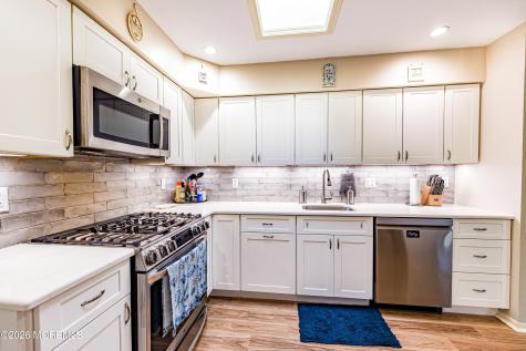 3 Brookdale Court Whiting NJ 08759