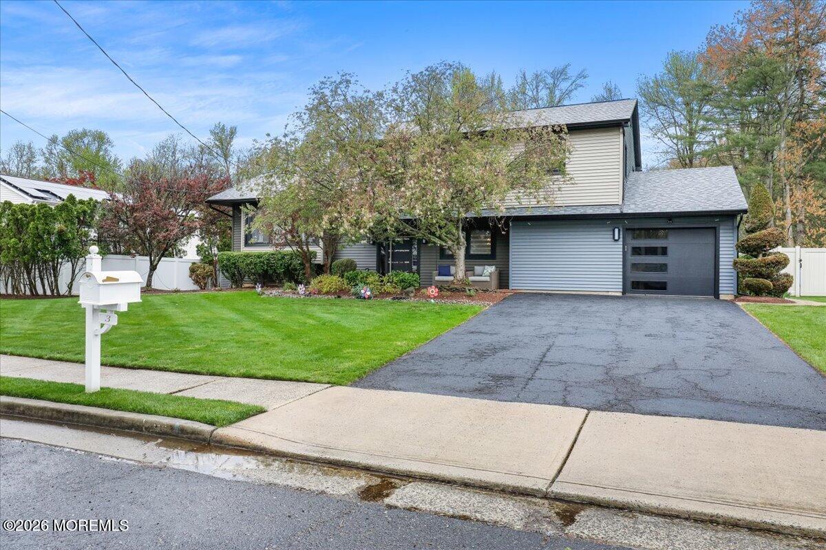 3 Vancouver Road Morganville NJ 07751