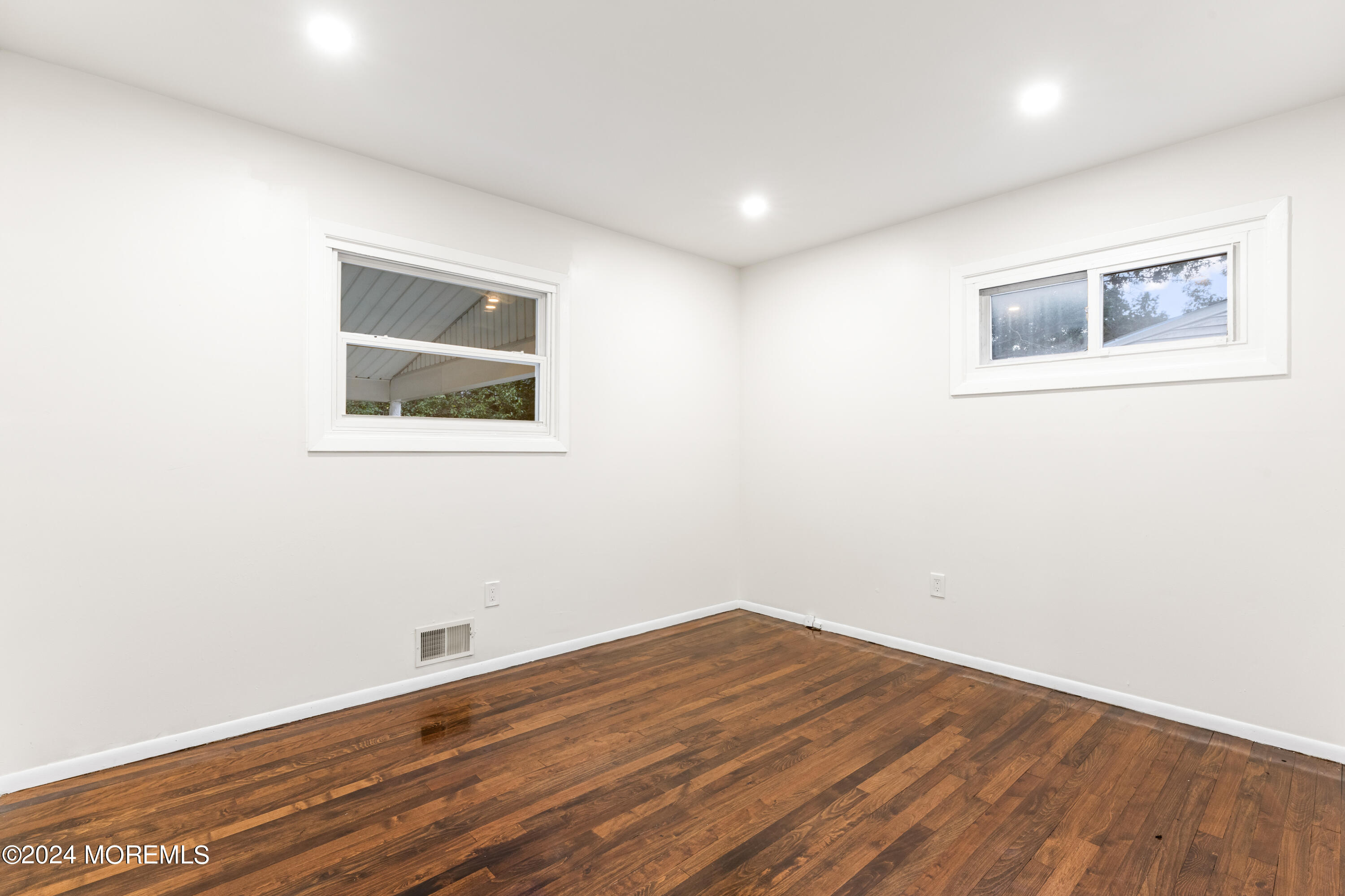 37 Partridge Lane Bayville NJ 08721