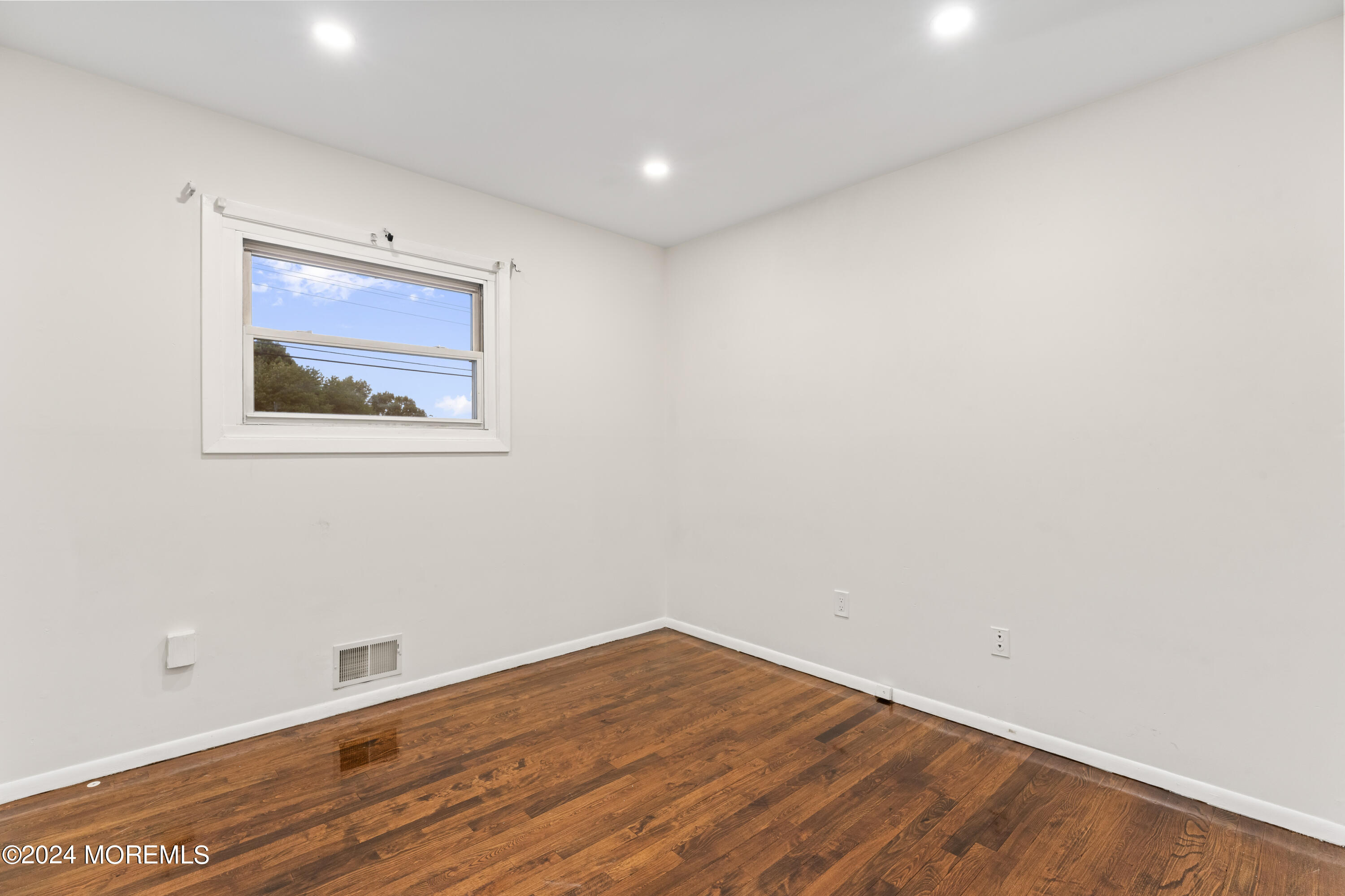 37 Partridge Lane Bayville NJ 08721