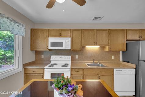 4 Indiana Way Whiting NJ 08759