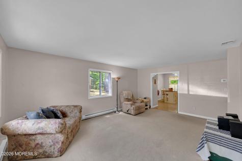4 Indiana Way Whiting NJ 08759
