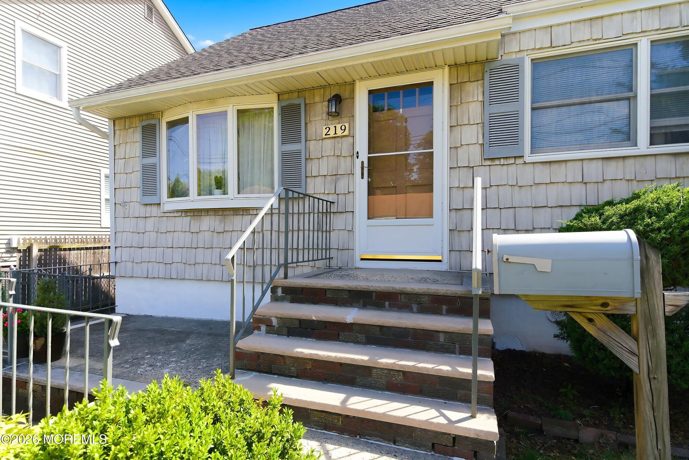 219 Julius Street Iselin NJ 08830
